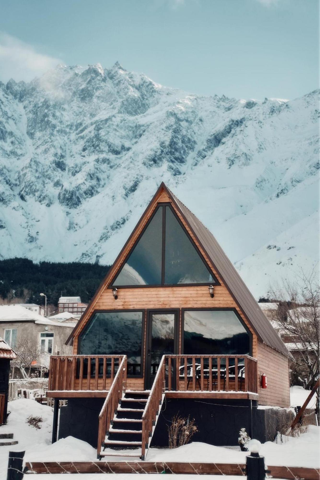 Appartamento Hillside Kazbegi Esterno foto